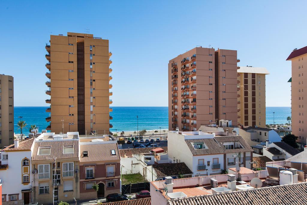 Apartamentos Embajador ฟูเอนฮิโรลา ภายนอก รูปภาพ