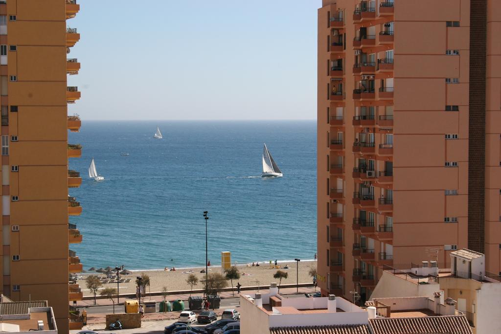 Apartamentos Embajador ฟูเอนฮิโรลา ภายนอก รูปภาพ